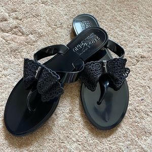 Salvatore Ferragamo black jelly bow Bali flip flop